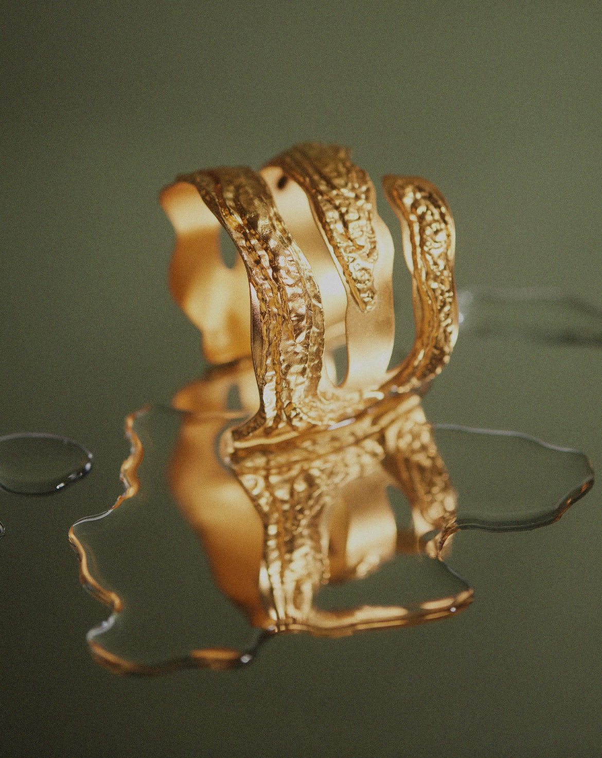 Shoreline Cuff