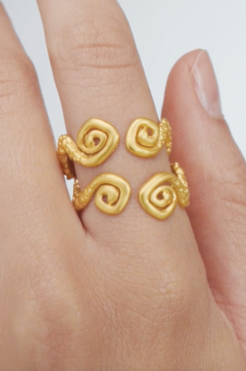 Medusa Ring
