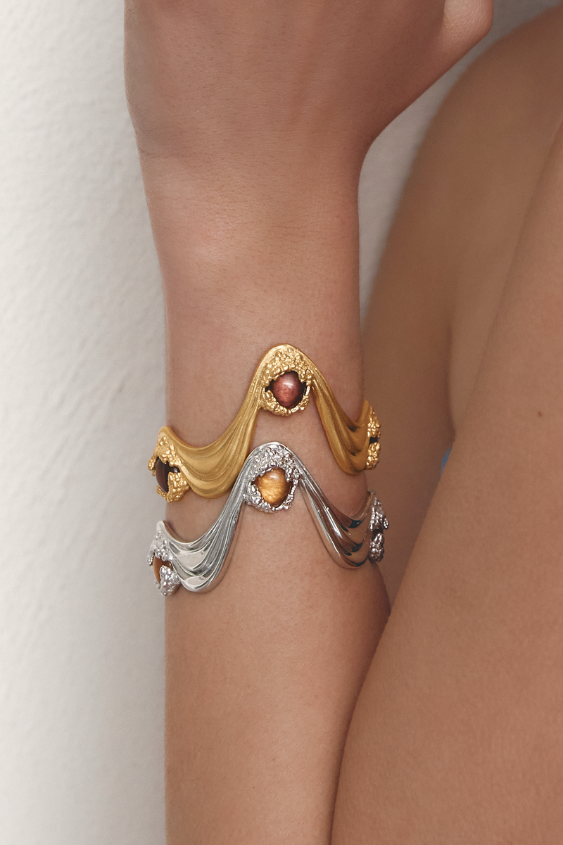 Gravity Cuff